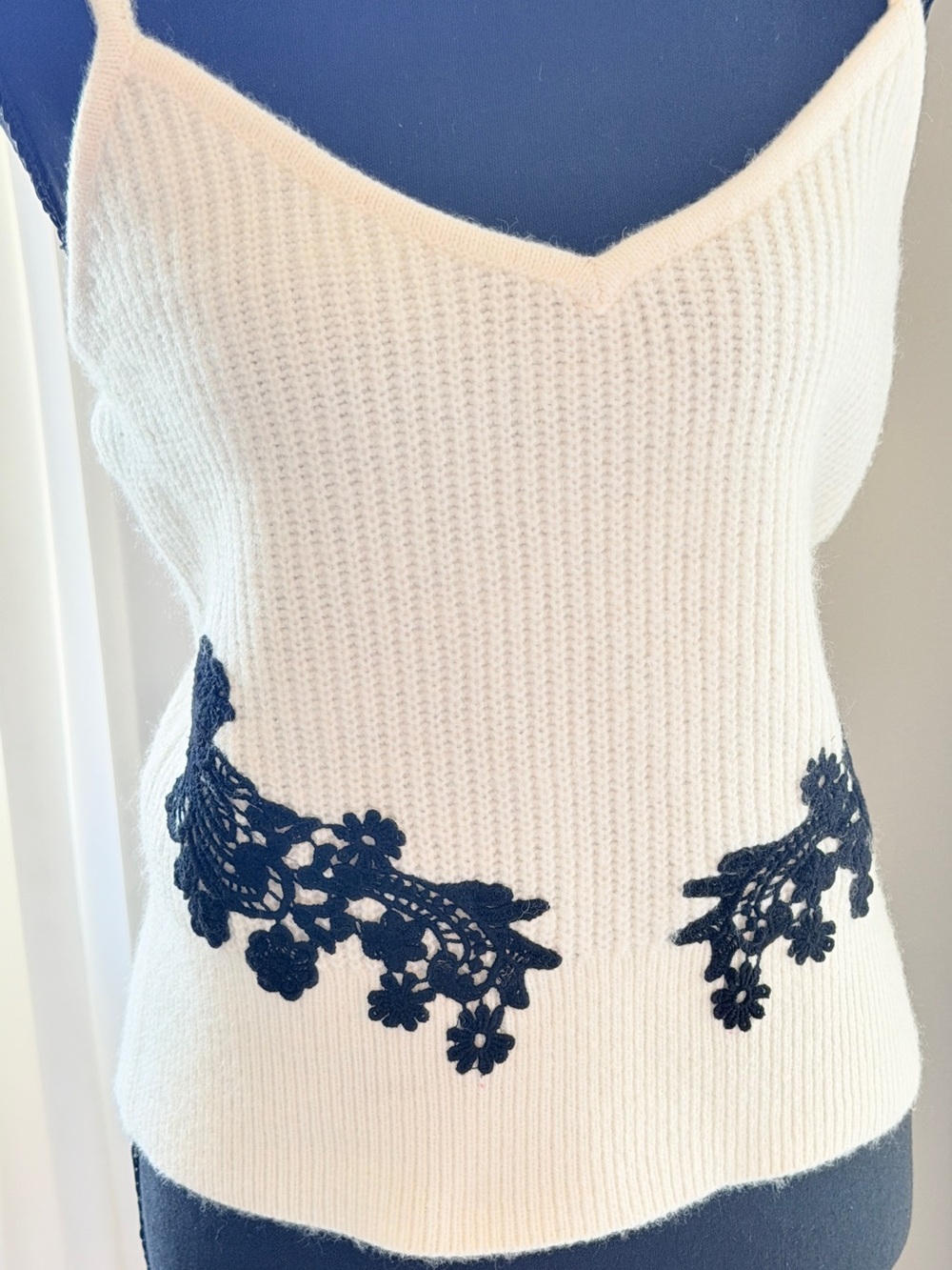Express White Knit Cami with Black Floral Appliqué - Picture 2 of 4